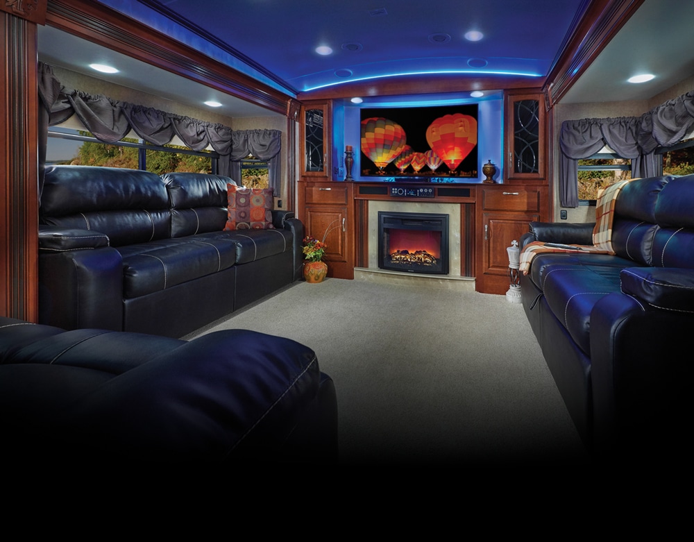 Small Front Living Room Fifth Wheel