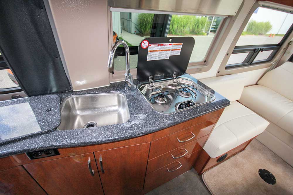 Sink and stove covers increase counterspace and help keep the galley tidy. 