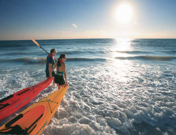 Beach_kayaks_The_Beaches_of_Fort_Myers