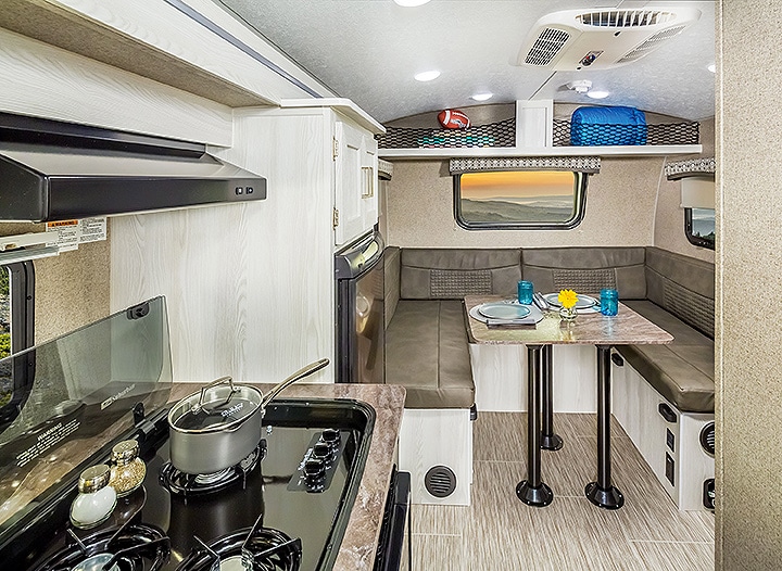 FamilyFriendly RV Flagstaff EPro E16BH