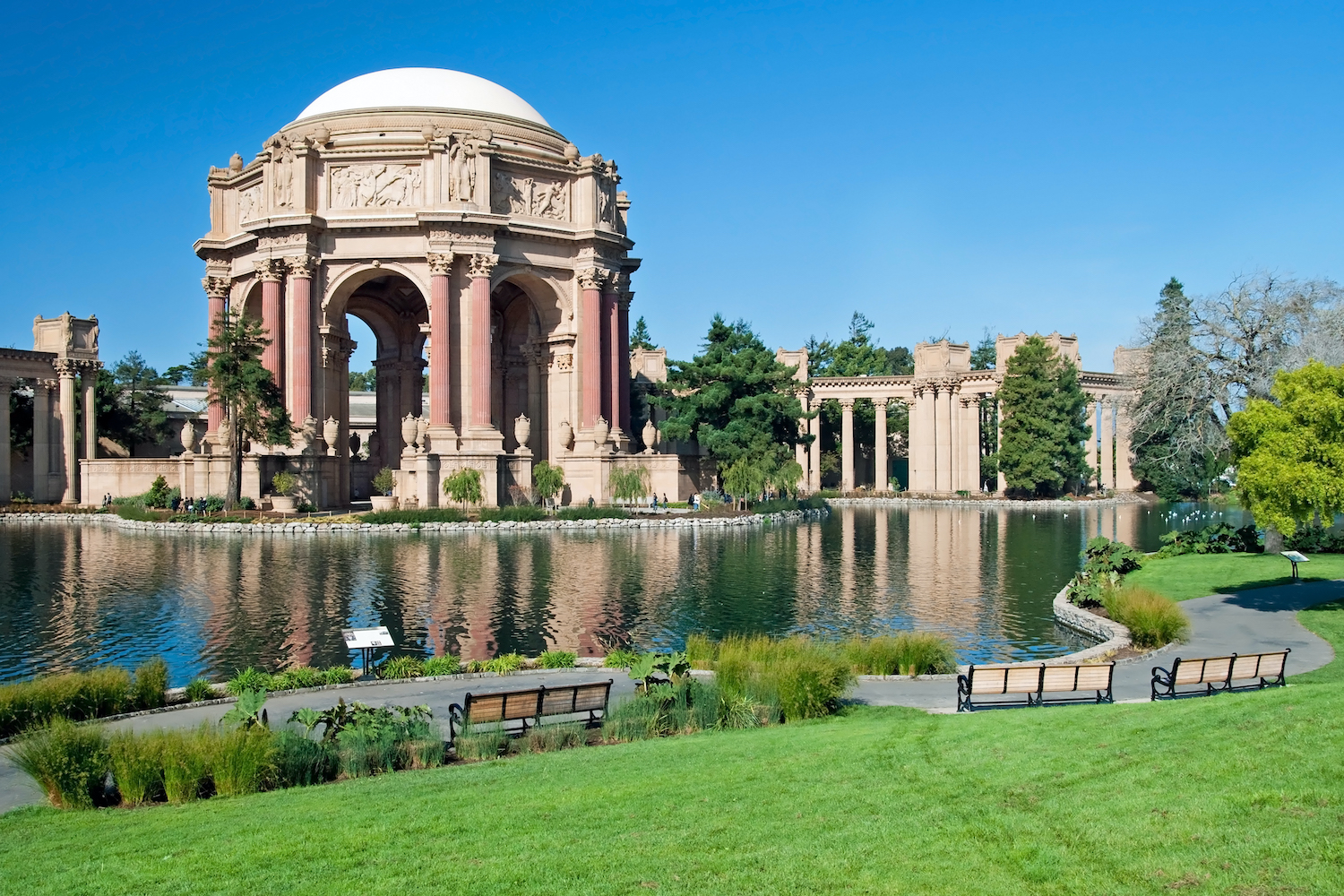Exploratorium and Palace of Fine Art in San Francisco with beautiful blue sky in background