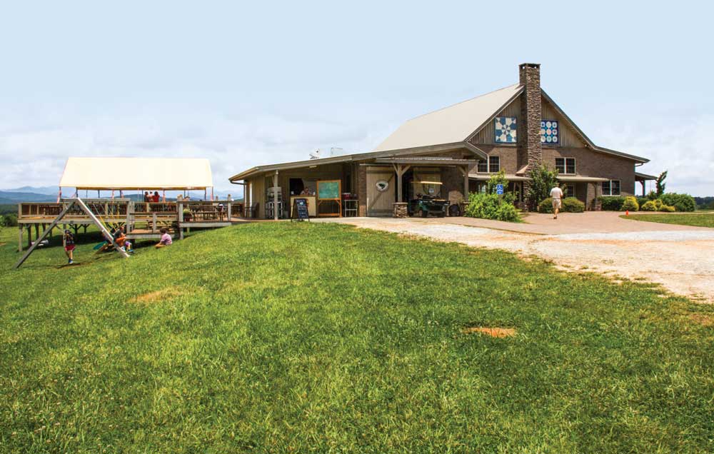 Belle’s Bistro and Farm Store is a perfect spot to enjoy a meal or to buy packaged regional food specialties and fresh produce – straight from 138-acre Chattooga Belle Farm in Long Creek.