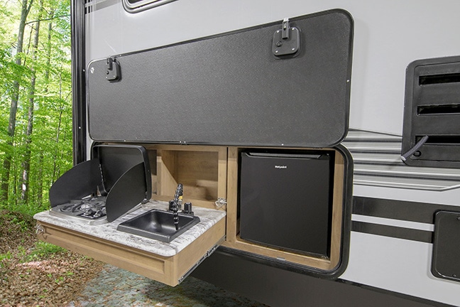 Outdoor kitchen on 2019 Winnebago 2455BHS