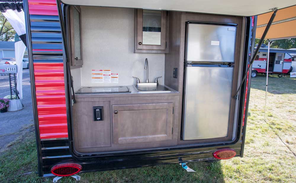 Sunset Park Sunray Sport 115 tiny trailer outdoor kitchen