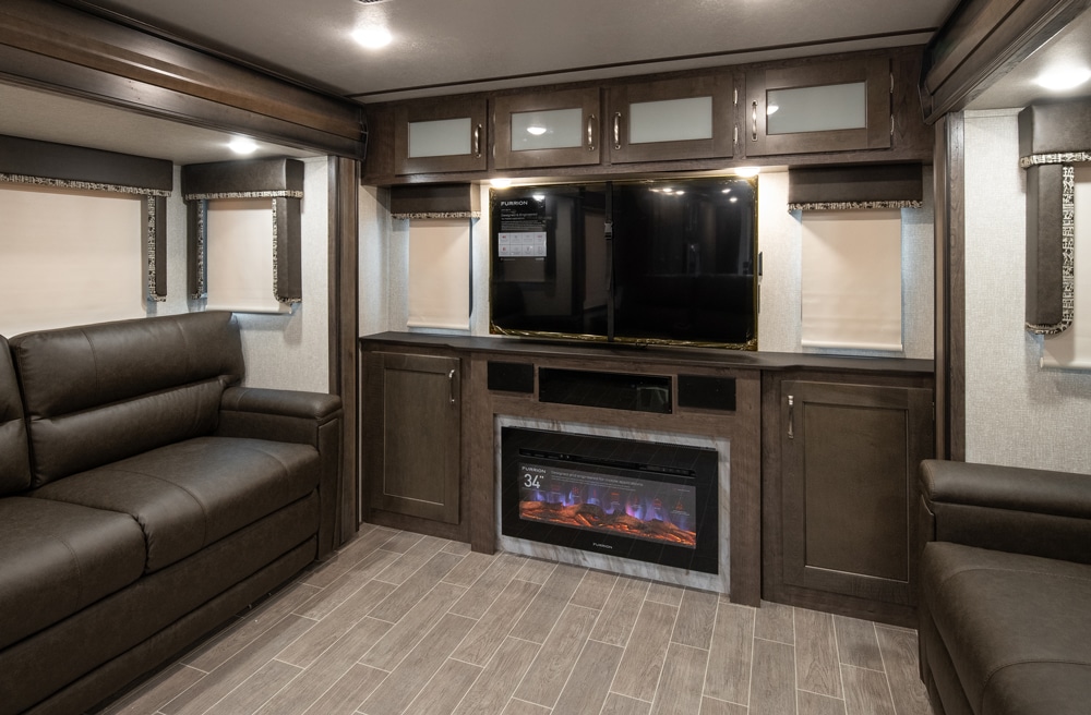 keystone-montana fifth wheel travel trailer