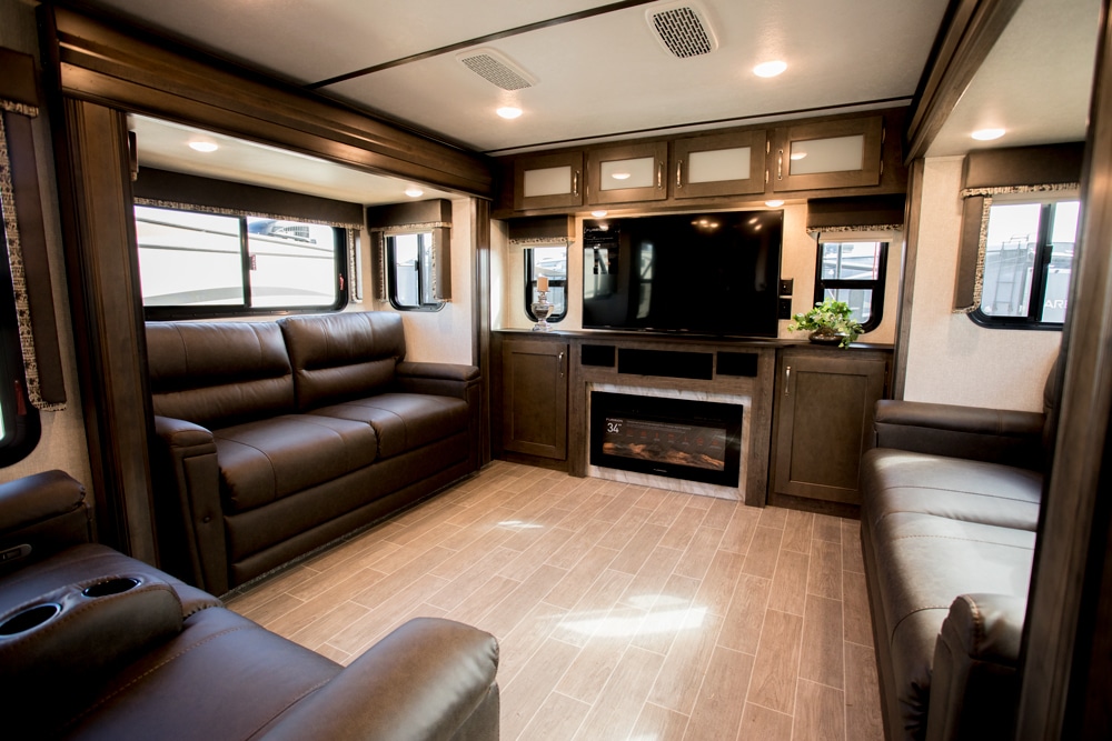 keystone-montana fifth wheel travel trailer