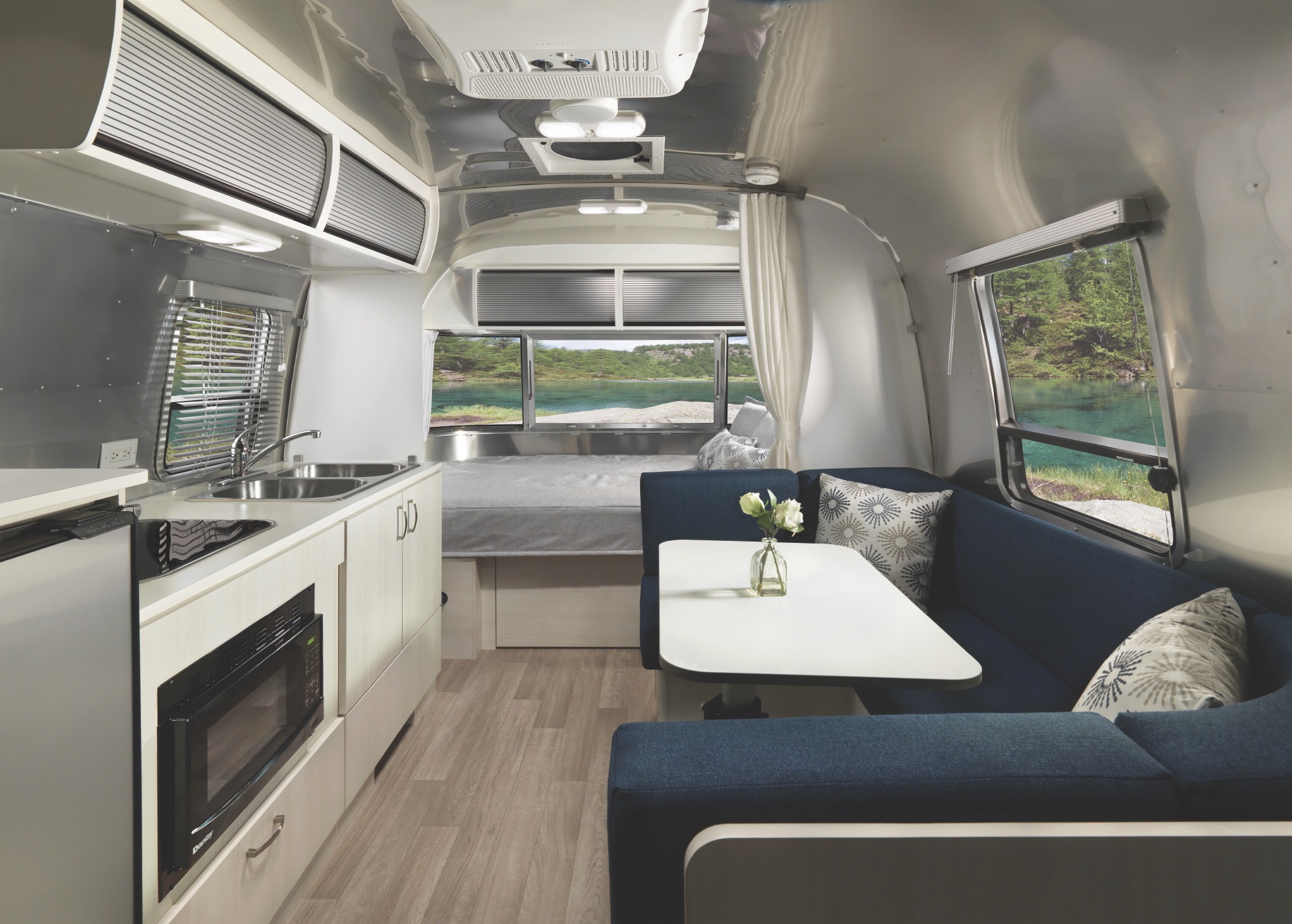 Airstream Bambi 22FB