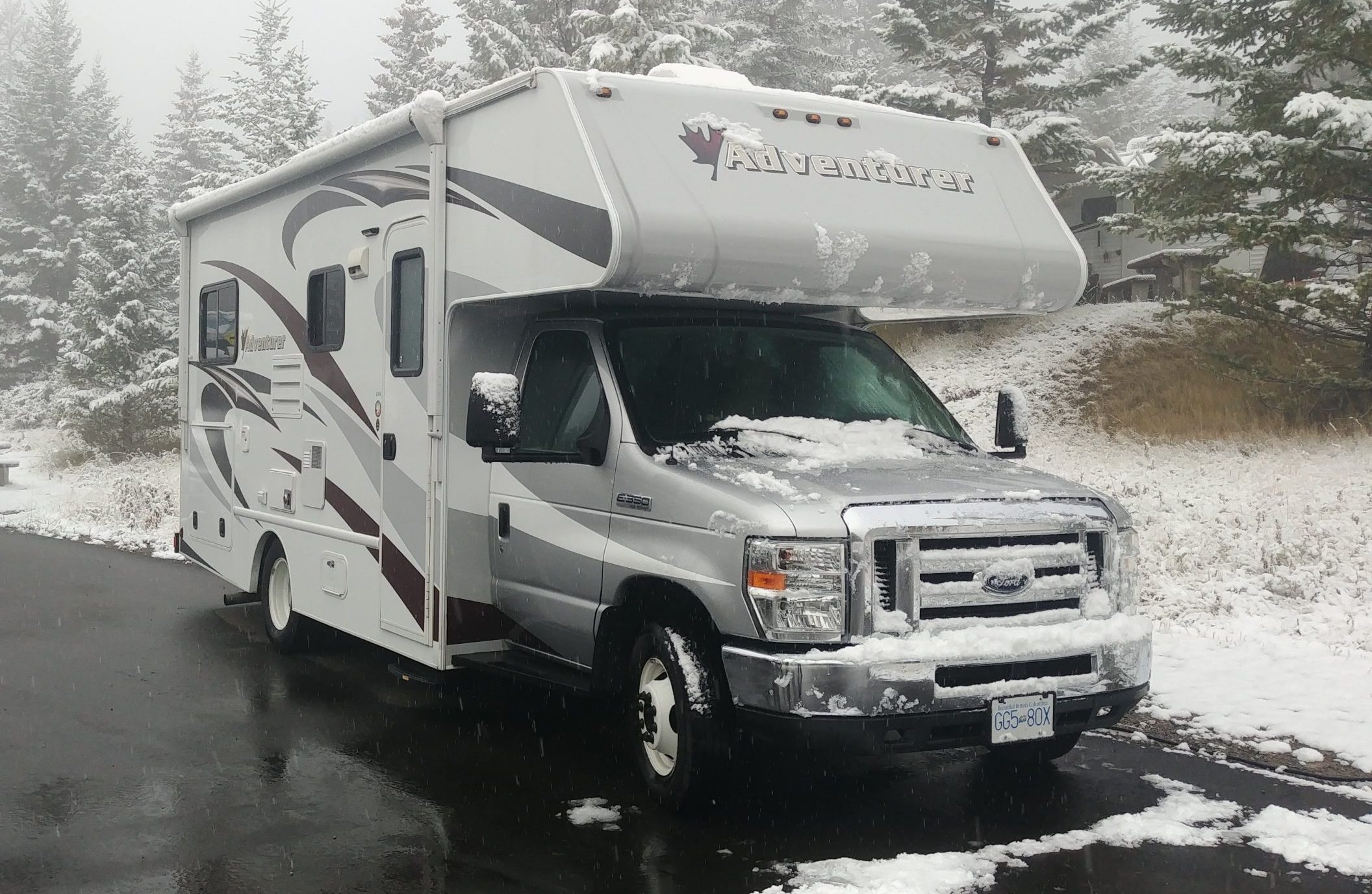 Texans Turn to RVs During Storm