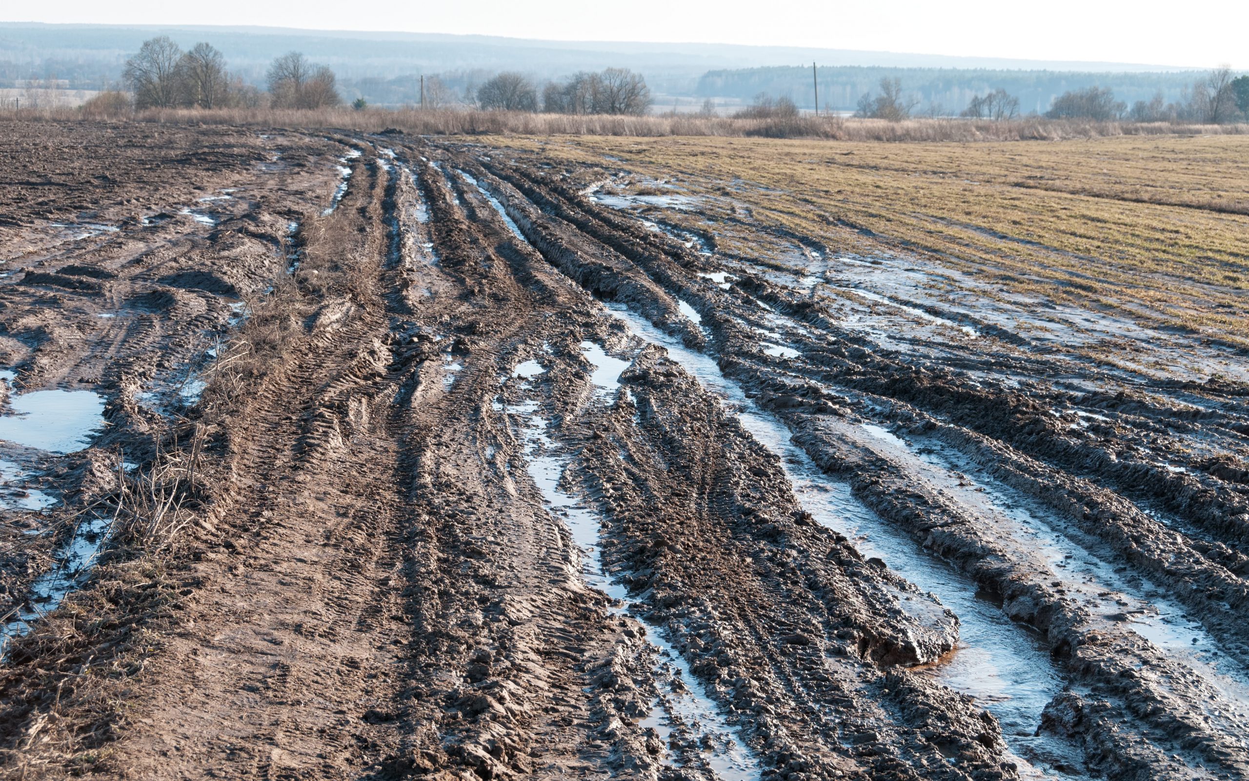 RV Stuck Muddy Road