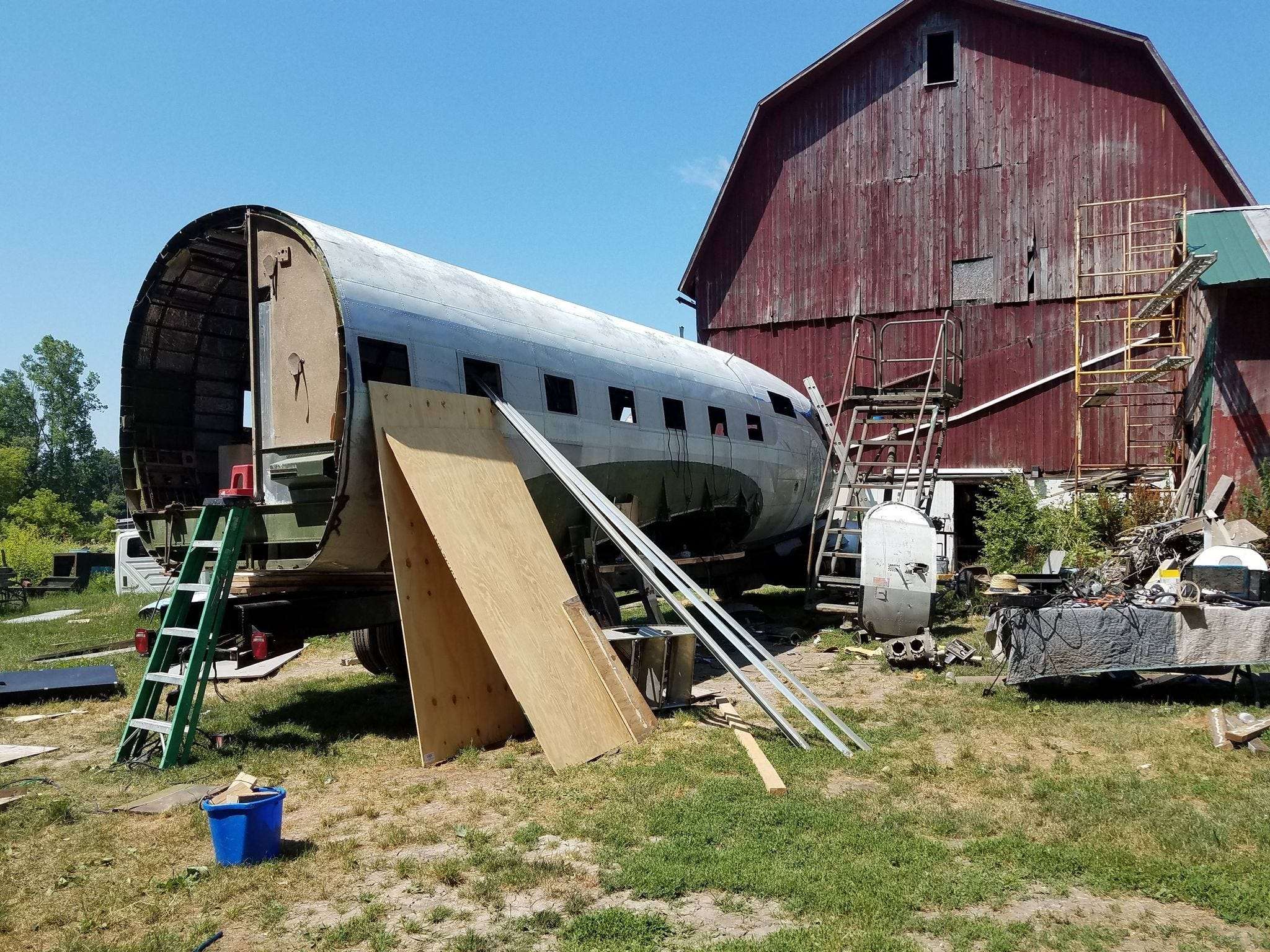 Man Converts Plane into RV - Backyard