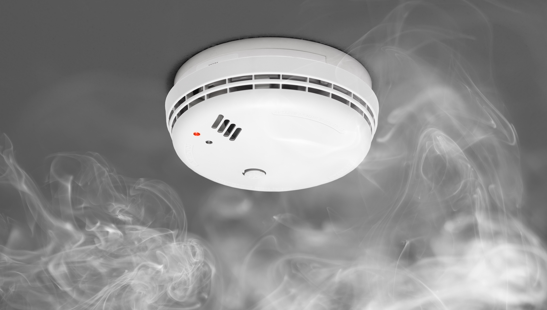 smoke detector of fire alarm in action