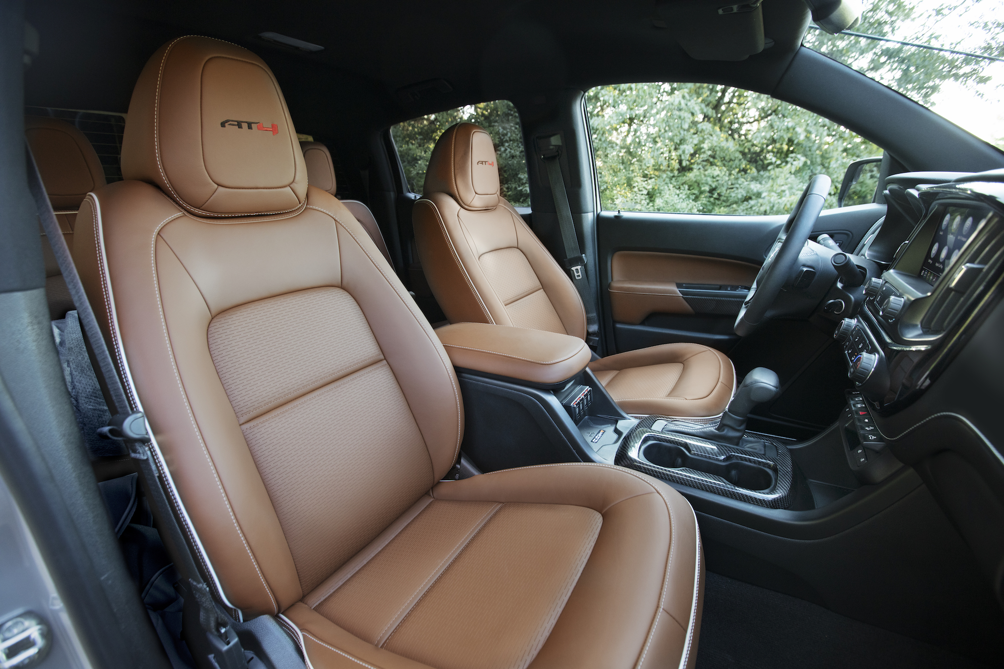GMC Canyon AT4 OVRLANDX interior