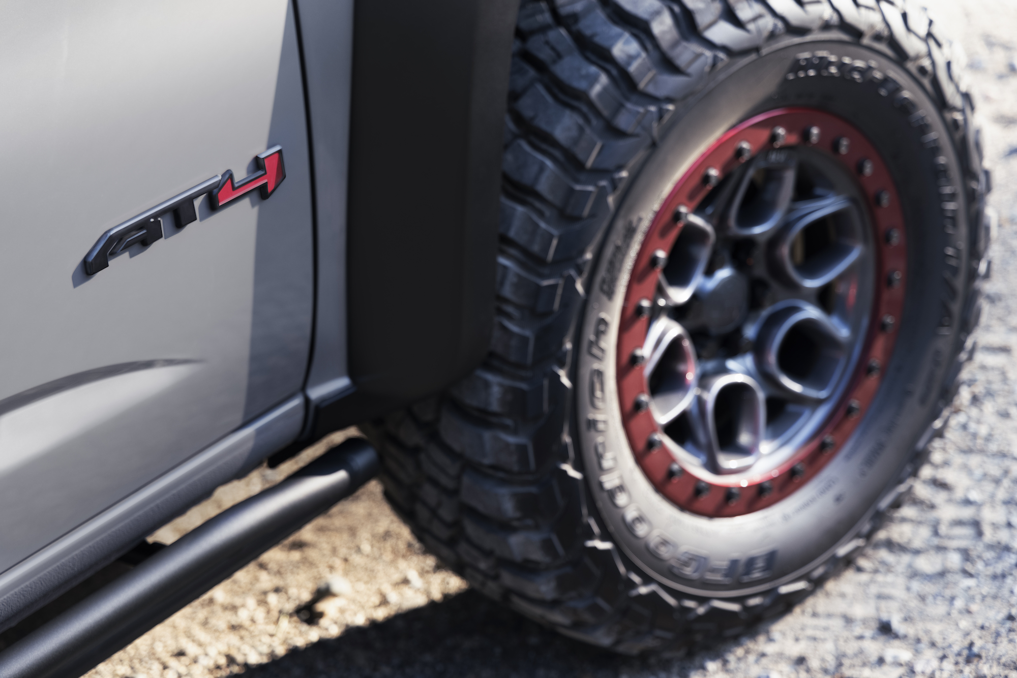 GMC Canyon AT4 OVRLANDX wheel and tire
