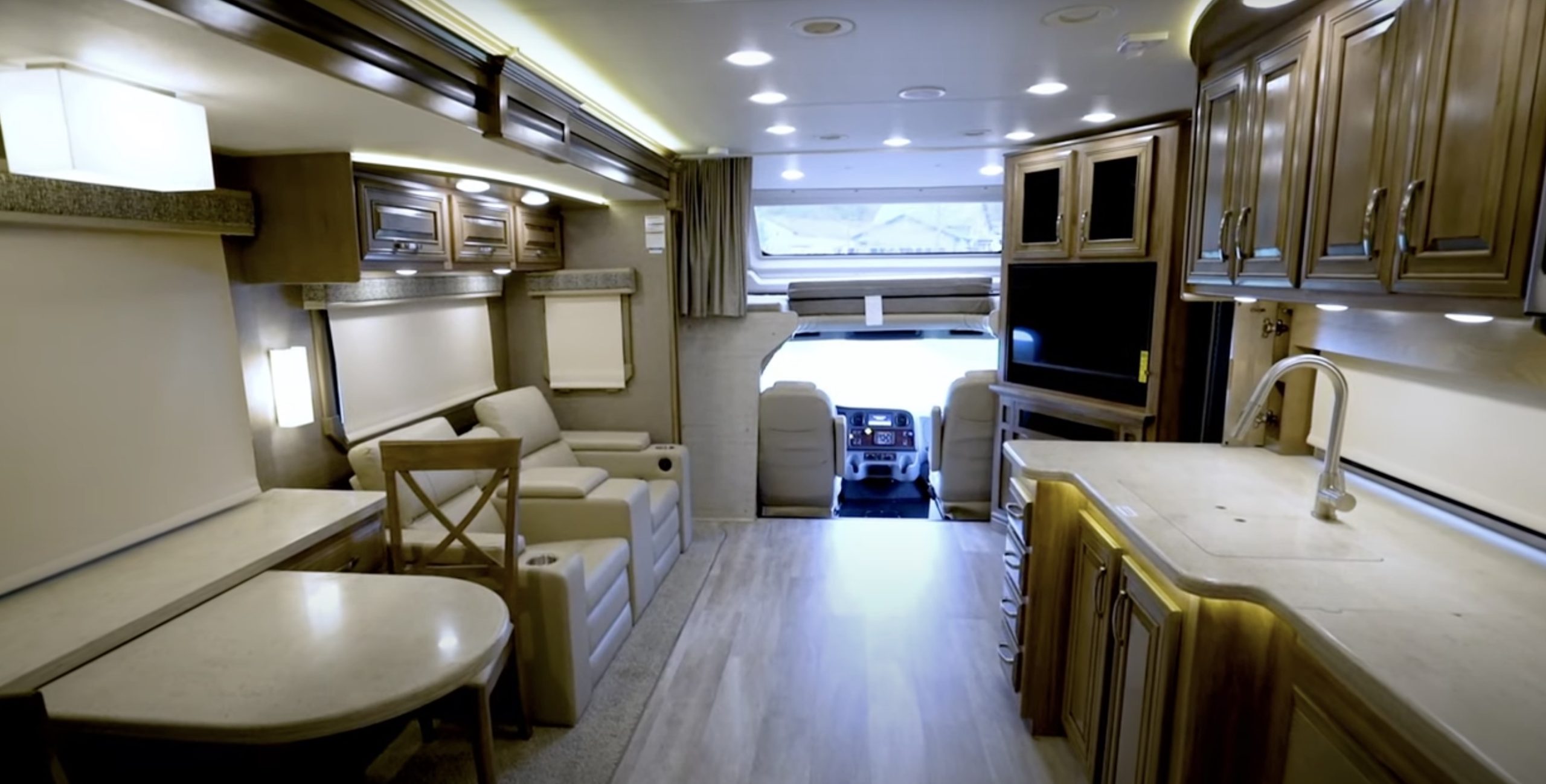 Jayco Seneca Review