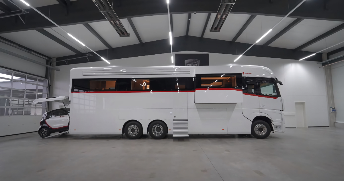 Dembell Motorhome Model M