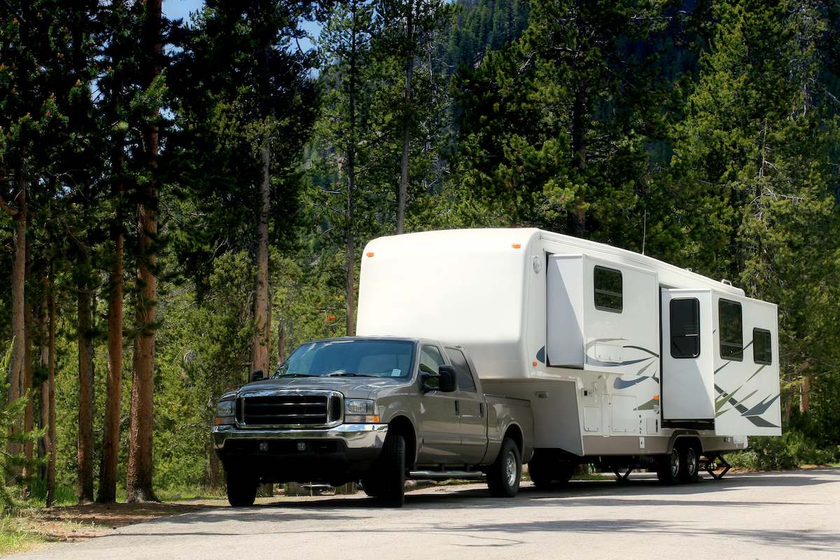 fifth-wheel trailer