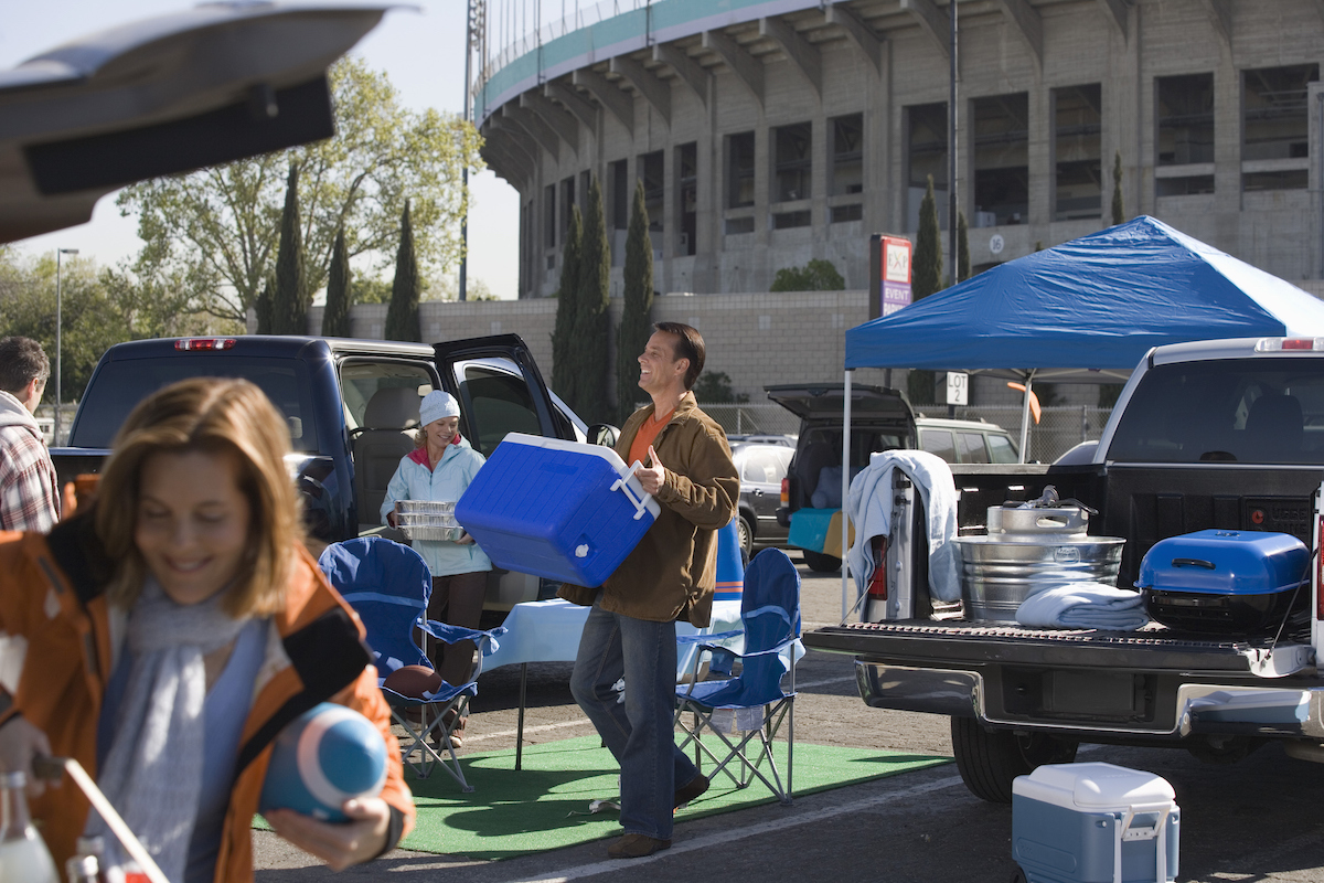 rv tailgating