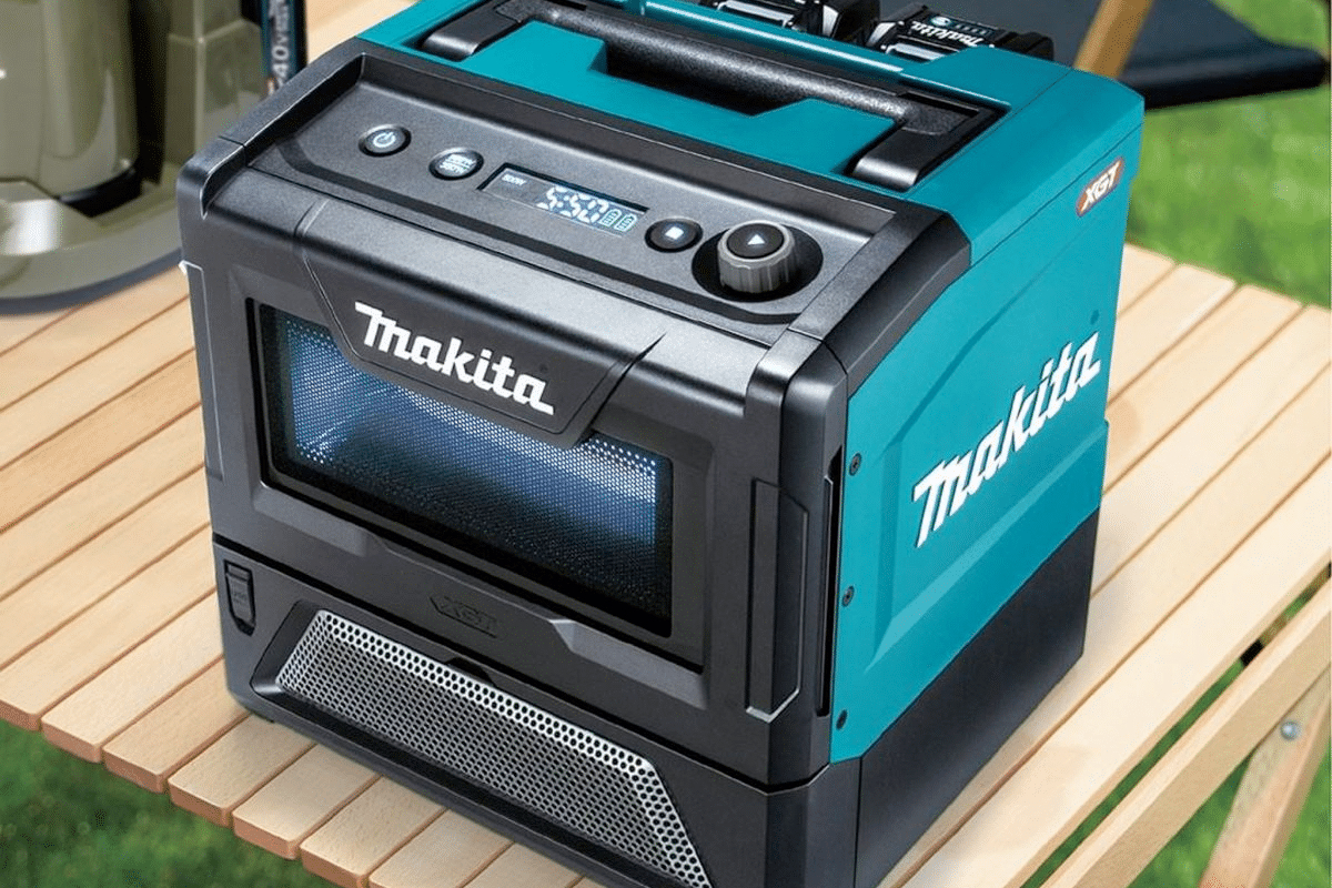 https://www.rv.com/wp-content/uploads/2023/03/makita-microwave-2-mar23.jpg