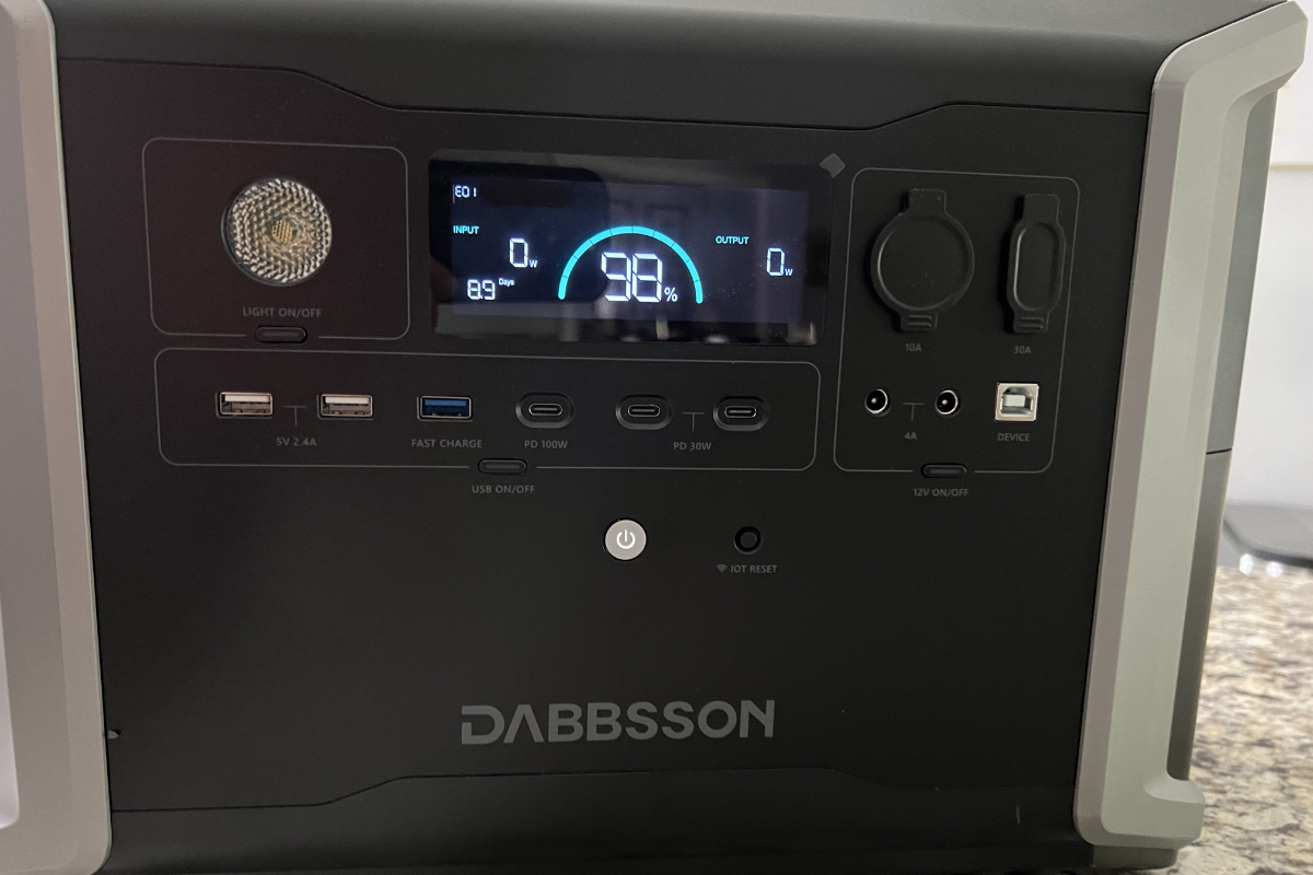 Dabbsson portable power station