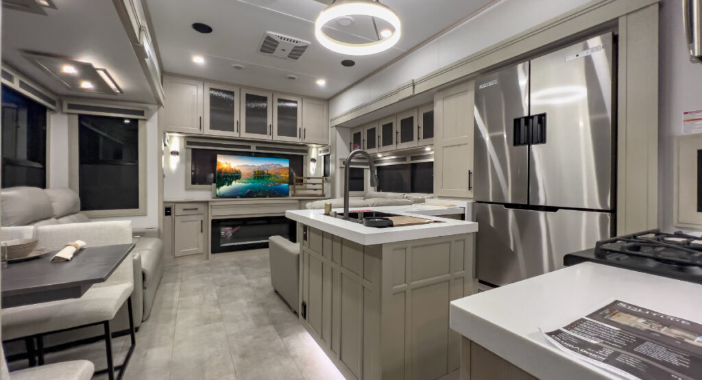 2026 Rvs The Best Fifth-Wheel RVs for 2026