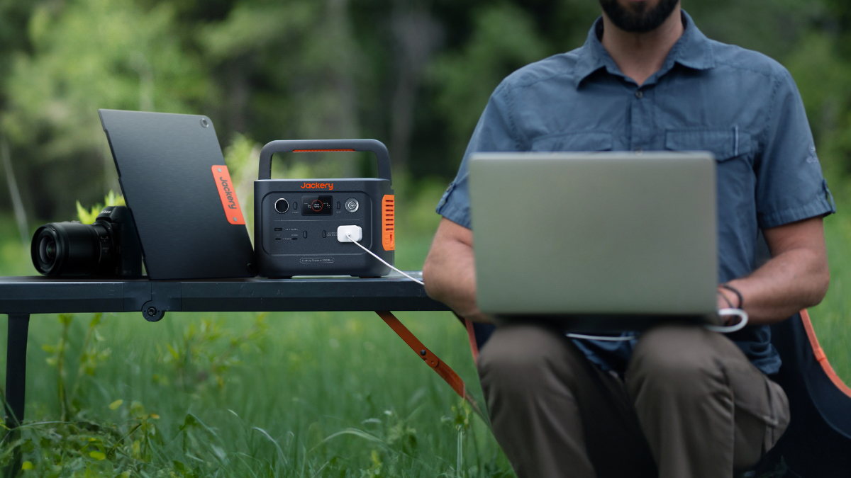 Jackery Explorer 1000 Plus Review: Expandable power on the move