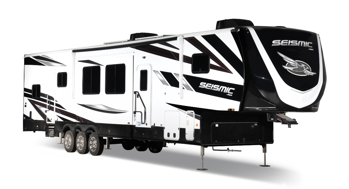 fifth-wheel trailers for families