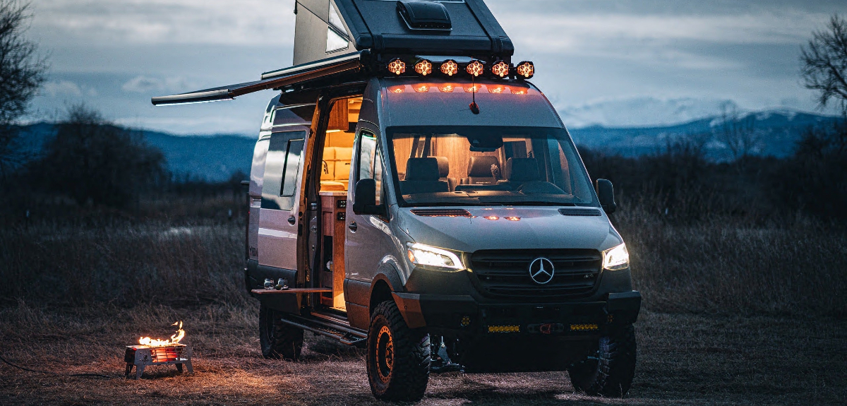 Redtail Overland Skyloft van