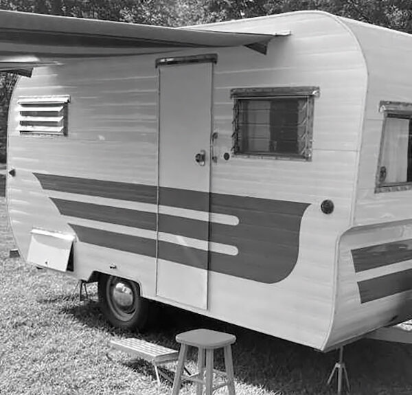 Aljoa Sportsman travel trailer