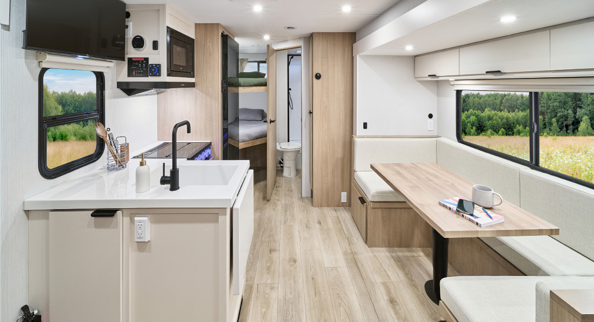 Winnebago Thrive