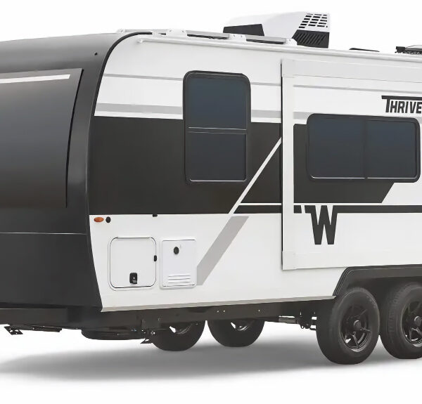 Winnebago Thrive