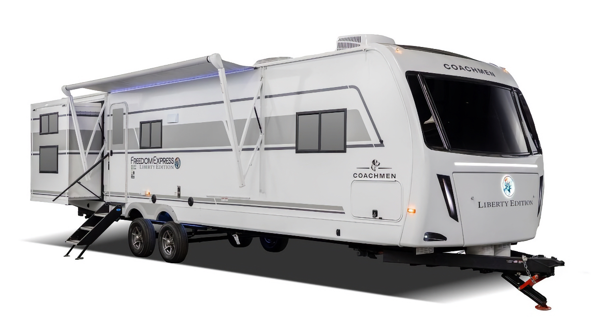 Coachmen RV Freedom Express Liberty Edition