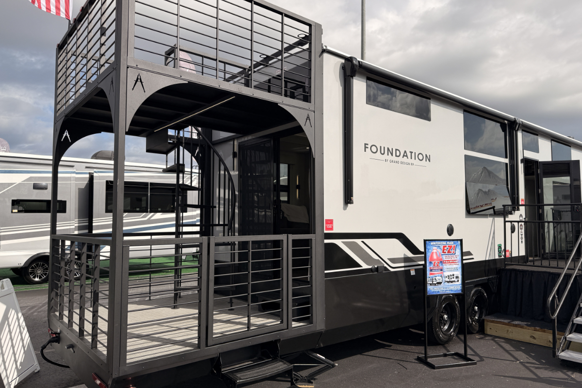 Grand Design Foundation 42GD