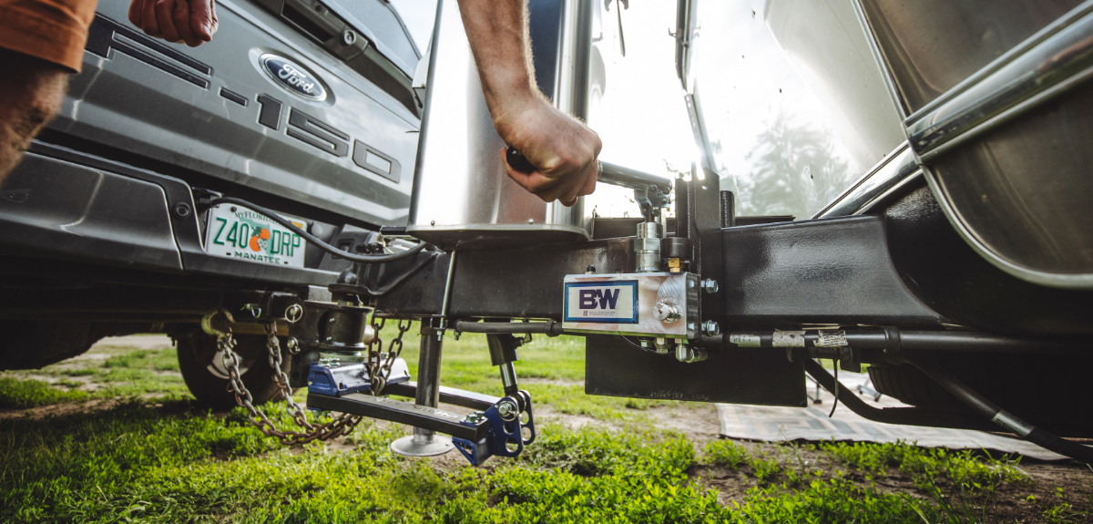 B&W Continuum Weight Distribution Hitch