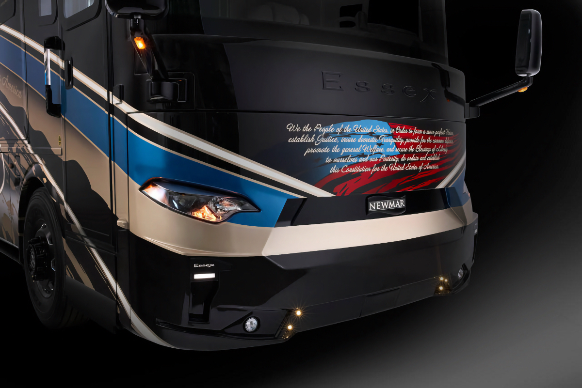 Newmar Essex Freedom Bus