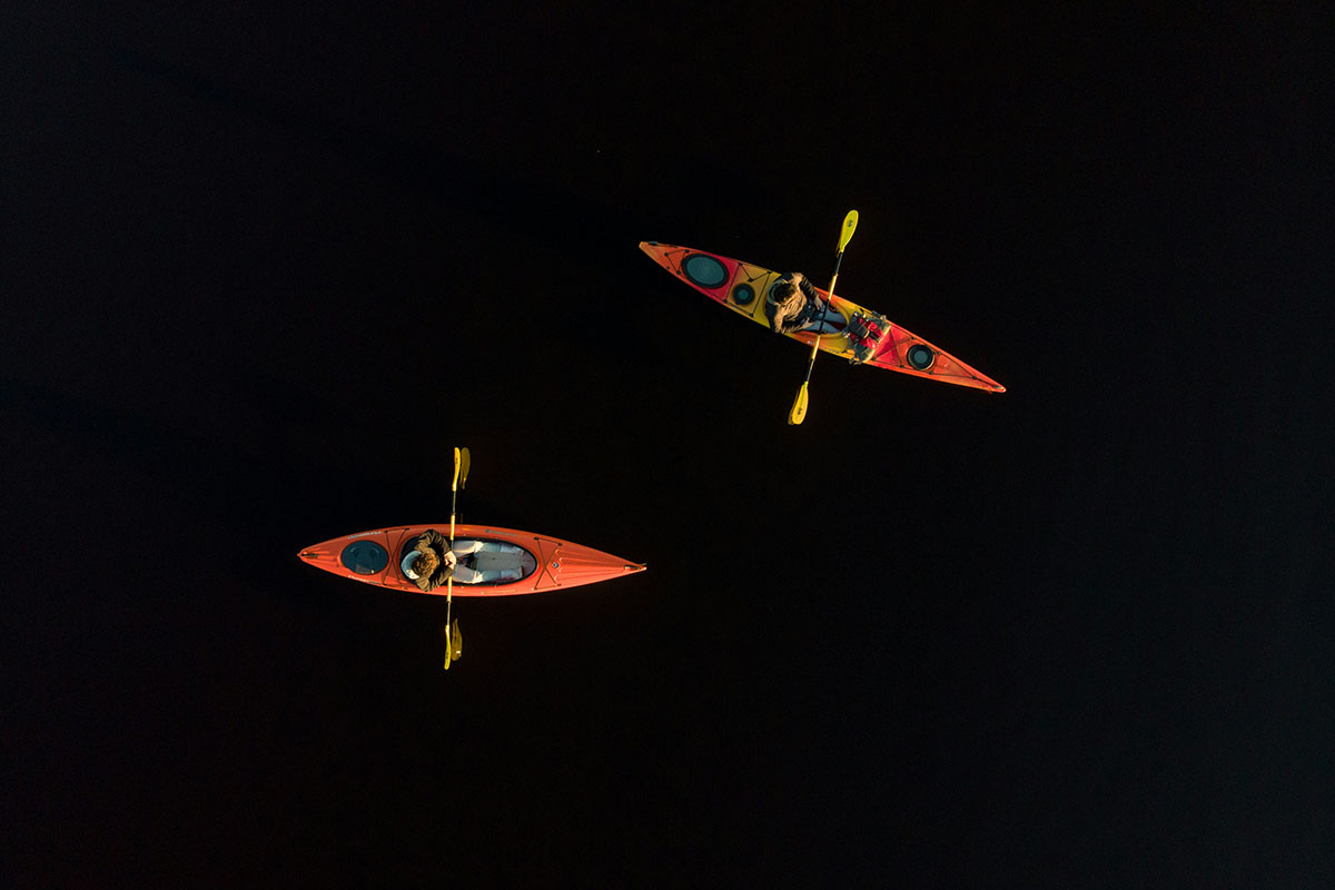 Aerial view of 2 kayaks.