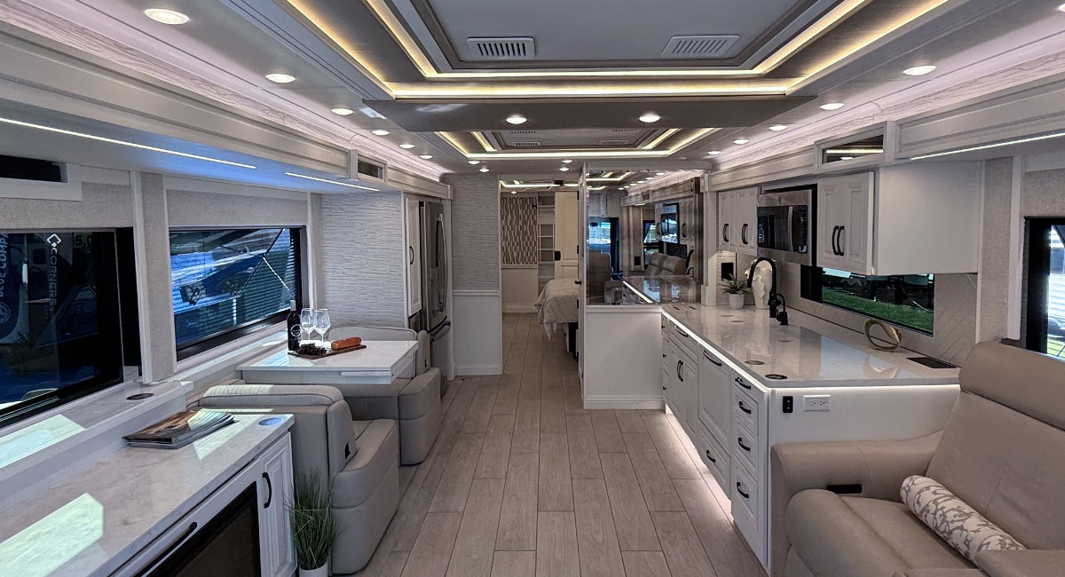 RV News - Cornerstone Coach Series 6